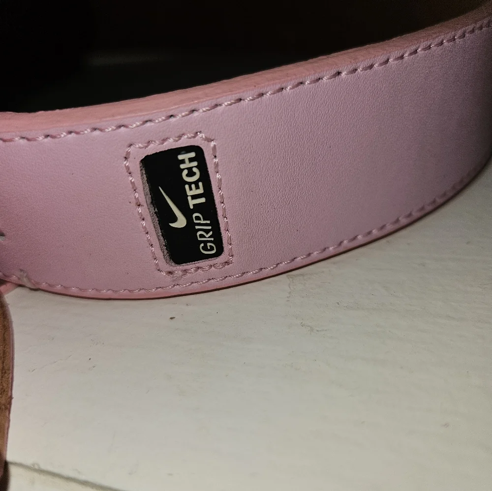 Nike Golf Belt Womens Size 32 Pink Leather Grip Tech Silver Tone Swoosh Buckle
